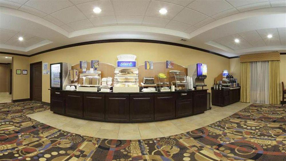 Holiday Inn Express Georgetown By Ihg Exterior photo