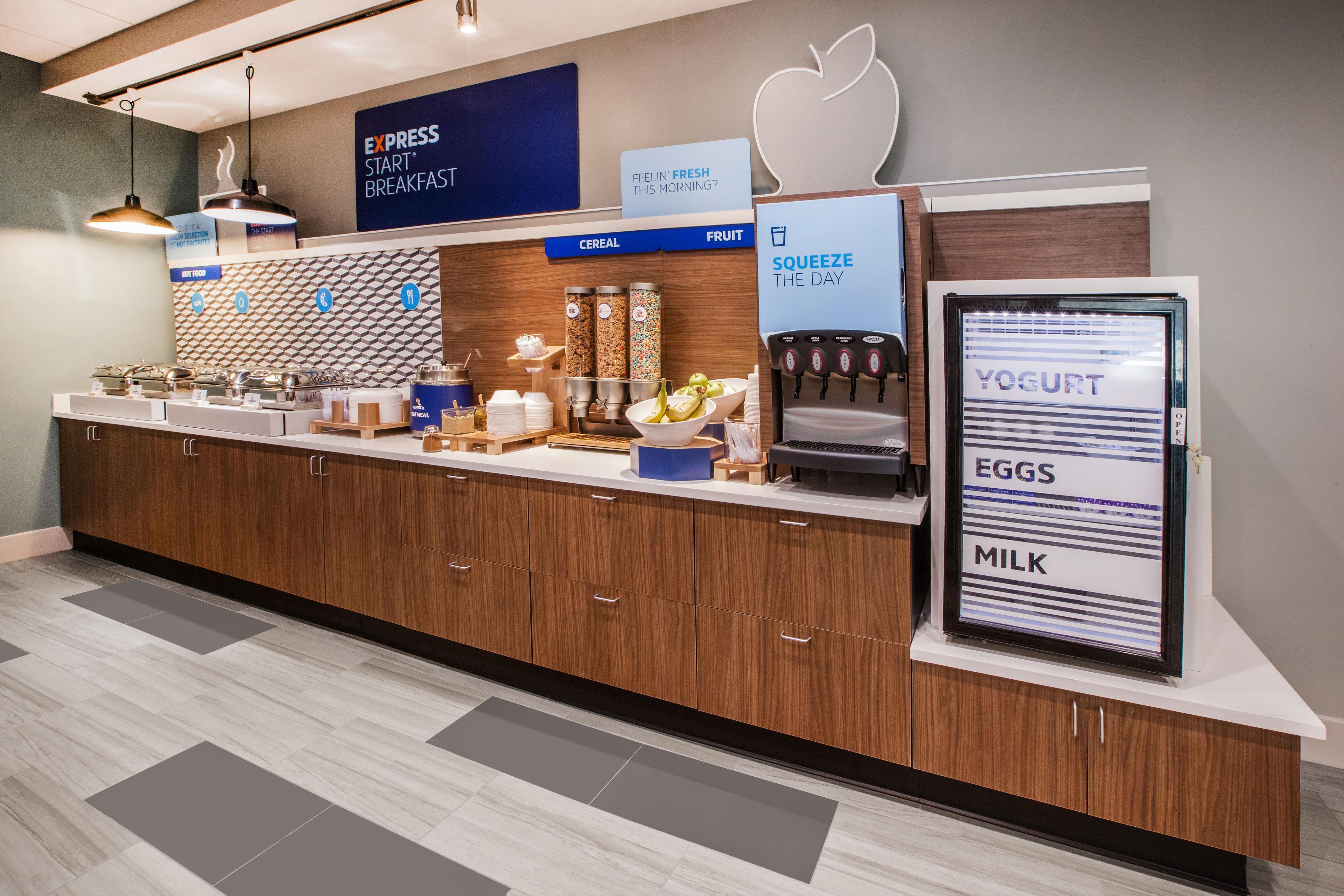 Holiday Inn Express Georgetown By Ihg Exterior photo