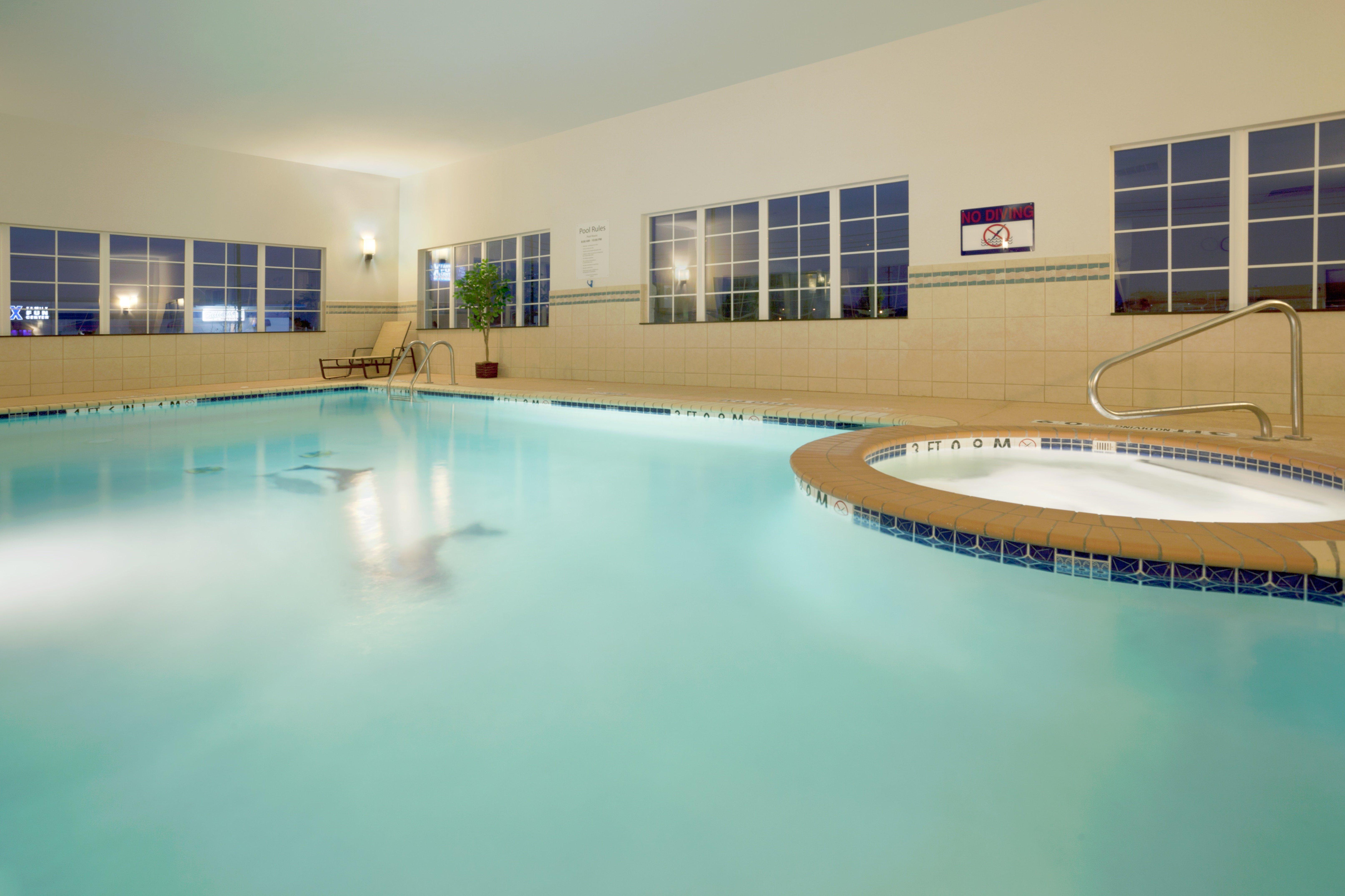 Holiday Inn Express Georgetown By Ihg Exterior photo